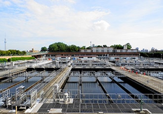 公共水処理プラント電気工事の施工例写真01